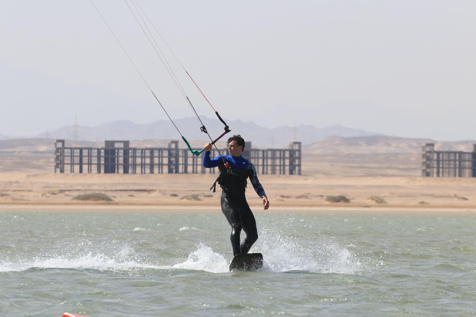Beim Kitesurfen